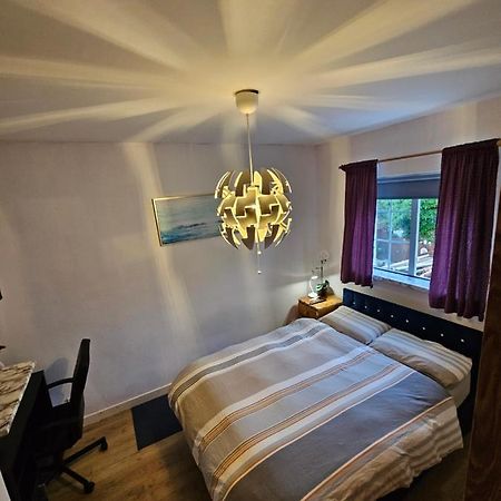Private Room In Dublin Bagian luar foto