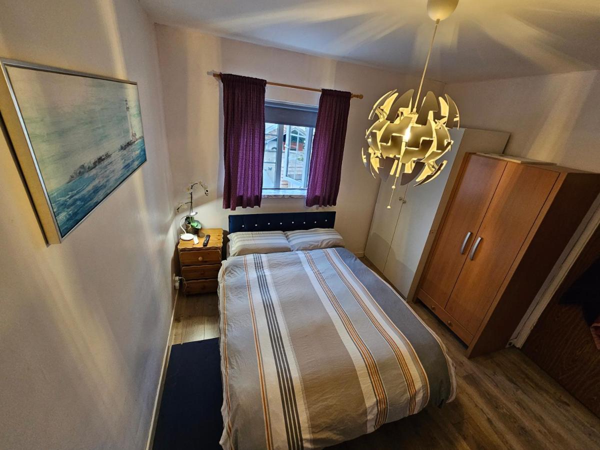 Private Room In Dublin Bagian luar foto